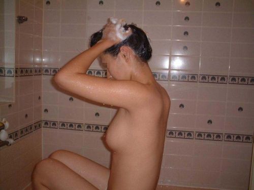お風呂で髪の毛を洗う女の子を盗撮した洗髪エロ画像 43枚 No.35