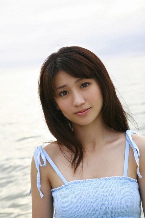 大島優子のおひさまのような笑顔と胸チラと太もものエロ画像 177枚 No.40