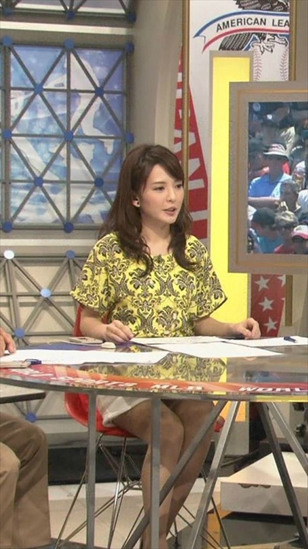 深津瑠美アナの着衣巨乳エロ画像1