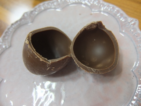 コストコ　 ミルク　チョコレート イースターエッグ　1,468円也　新商品