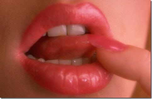 男を惹きつける唇のエロティシズム画像０２